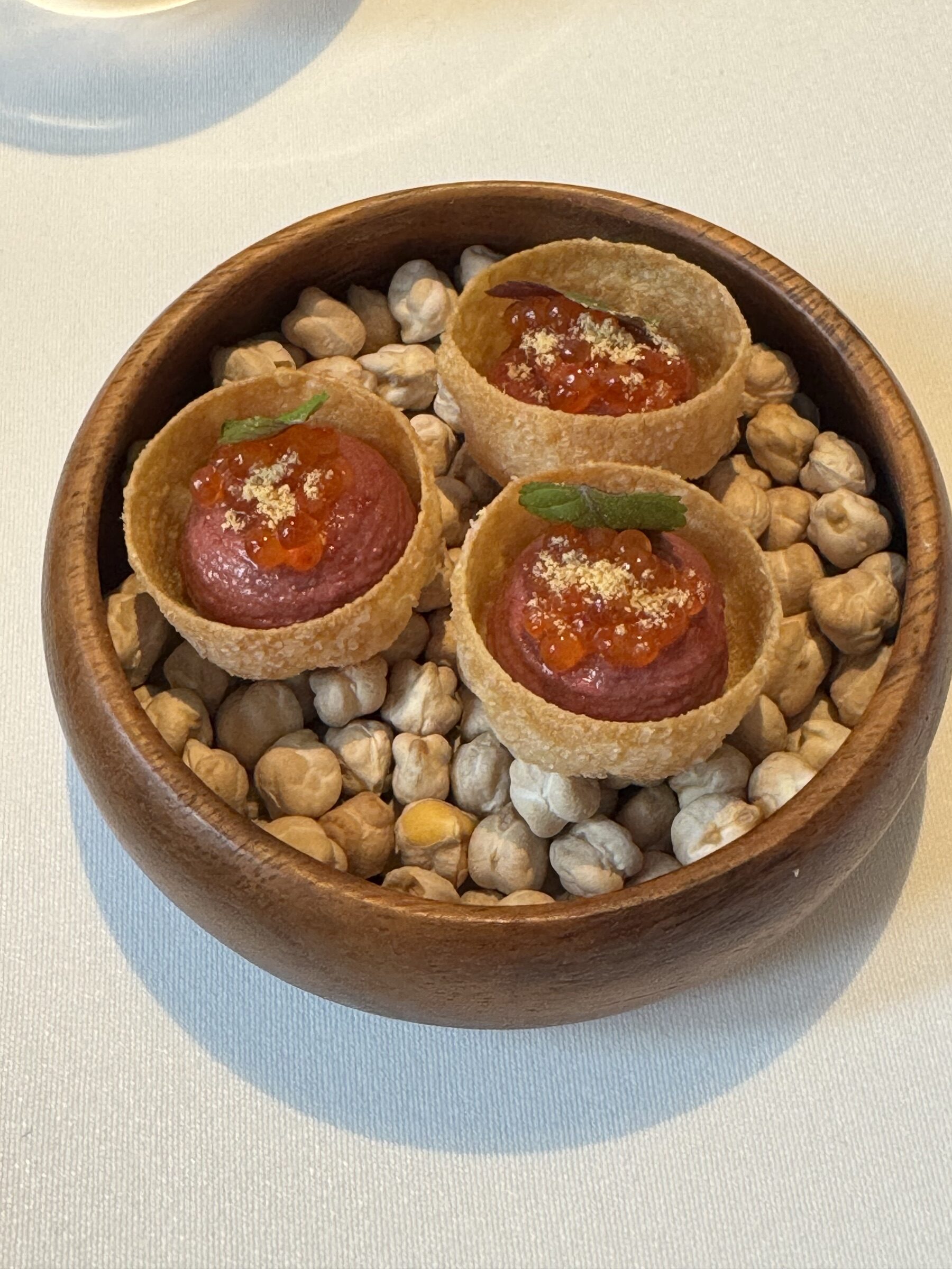 Bonito del norte madurado 8 días, ensalada de tomate del caserío